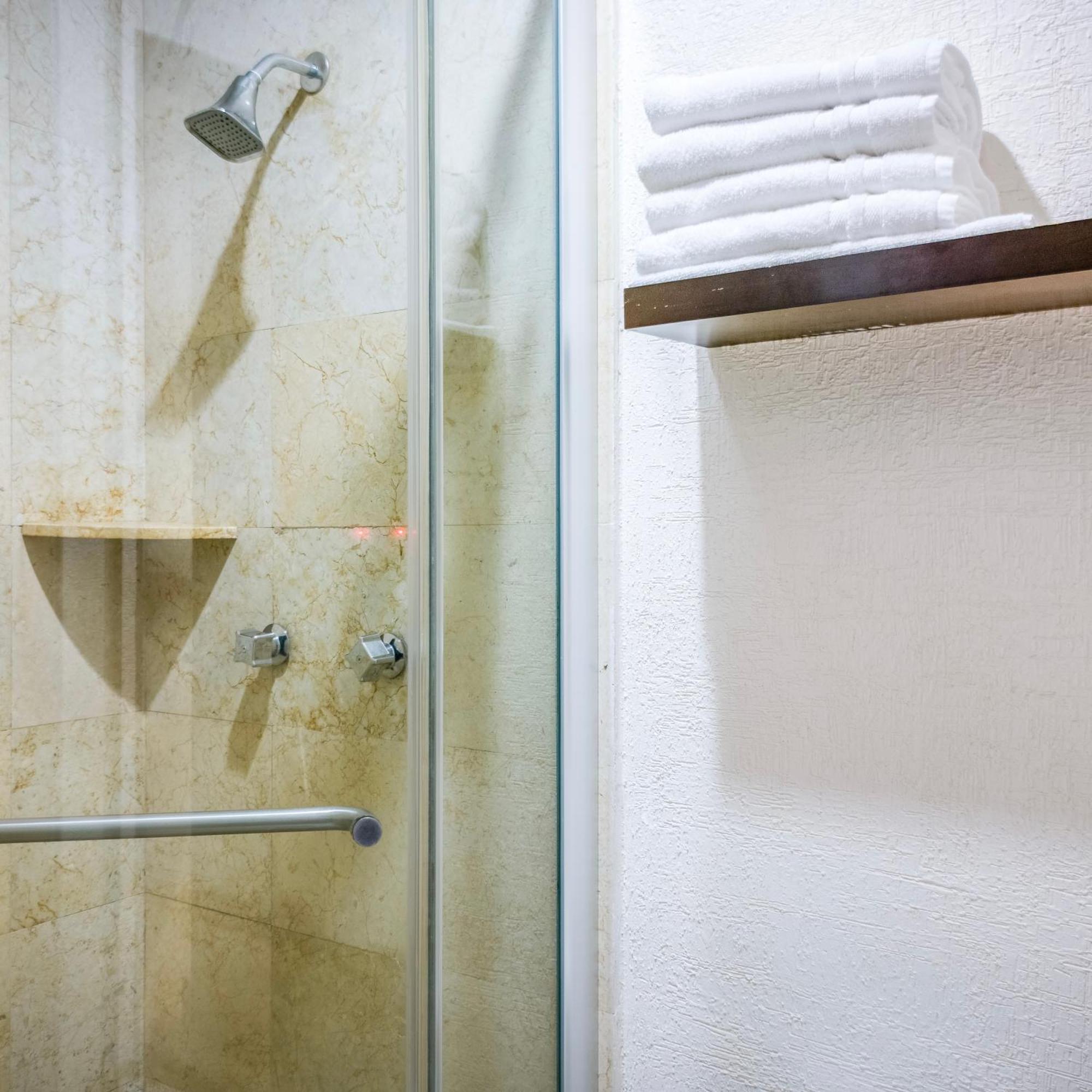 Culiacán Homesuites Rotarismo מראה חיצוני תמונה